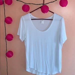 Plain white loose fit t-shirt